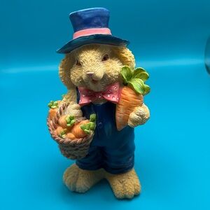 Greenbrier Easter bunny with basket of carrots